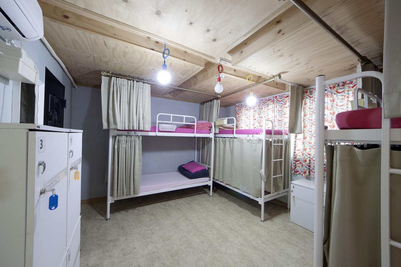 Hongdae Lazy Fox Hostel In Szöul Kültér fotó